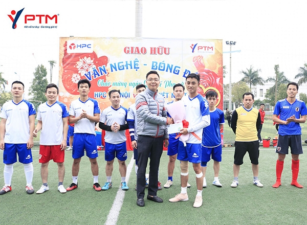 Giao lưu bóng đá của PTM 